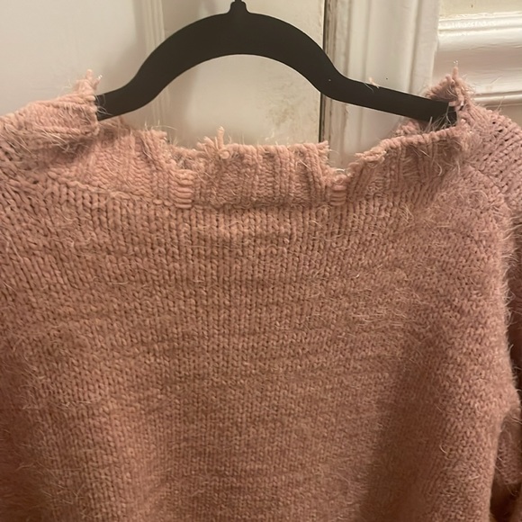 NWOT POL Large fuzzy pink distressed sweater - Picture 8 of 9